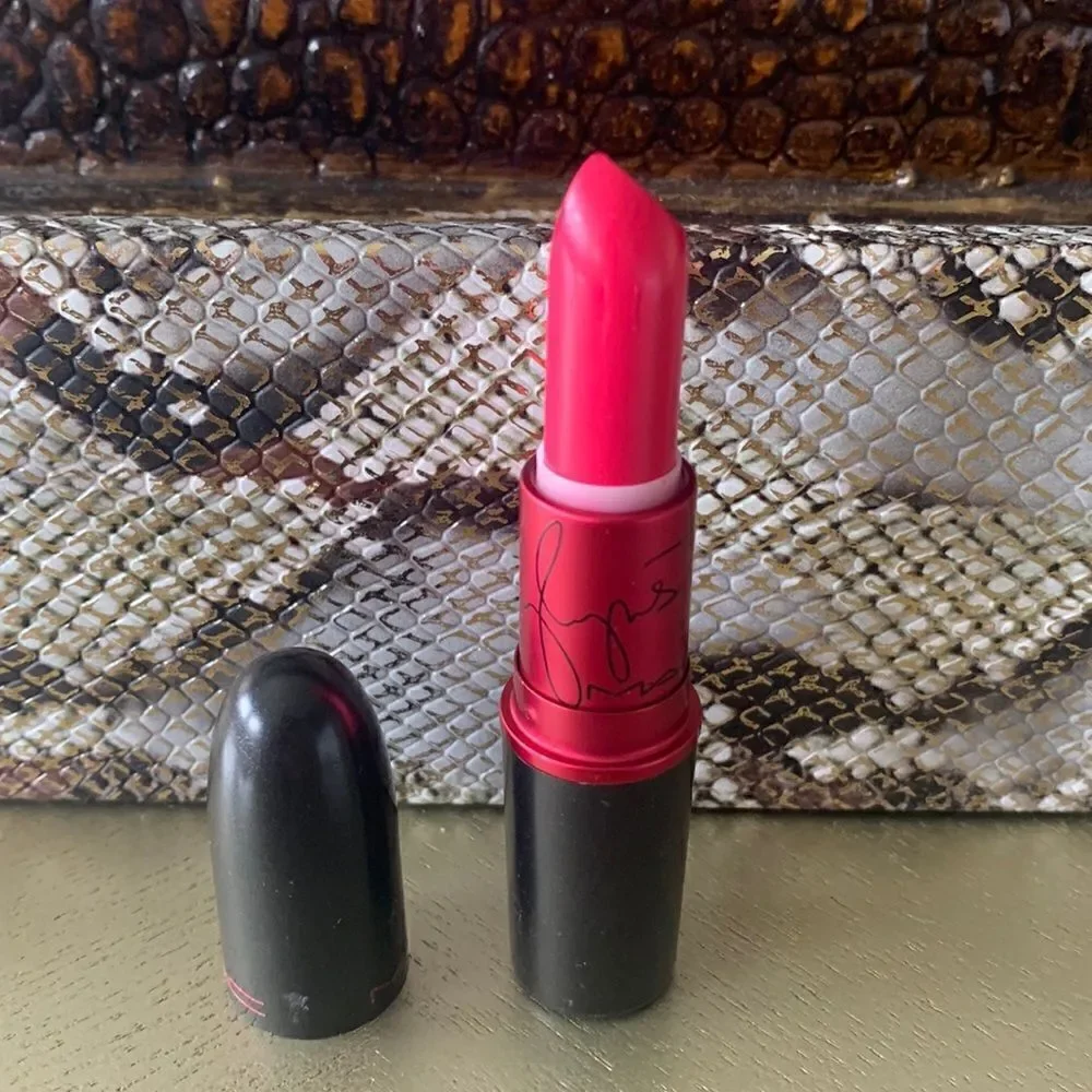 MAC Cosmetics Amplified Viva Glam Miley Cyrus, New